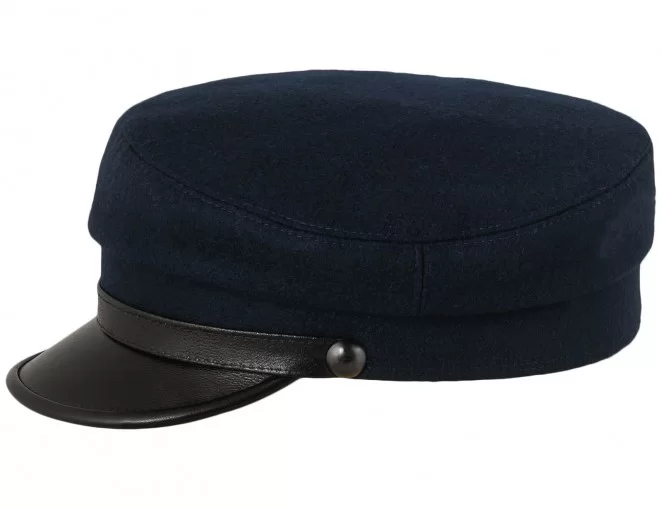 granatowa czapka z daszkiem dla mężczyzn