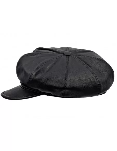 Czapka w kolorze czarnym z daszkiem polska czapka