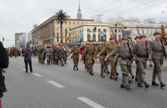 Czapka – ważny element stroju dla miłośników rekonstrukcji historycznych Czapka – ważny element stroju dla miłośników rekonstrukcji historycznych