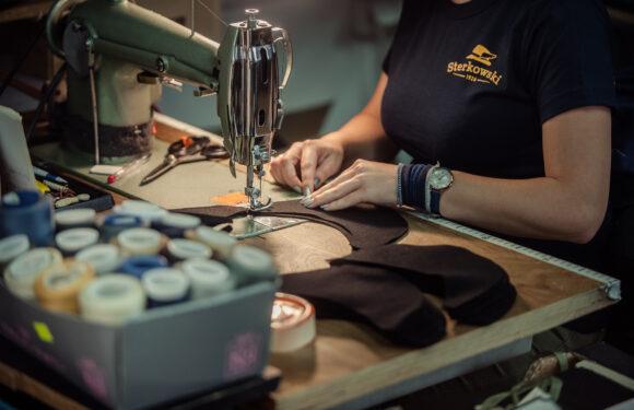 Moda tworzona metodami rzemieślniczymi Moda tworzona metodami rzemieślniczymi