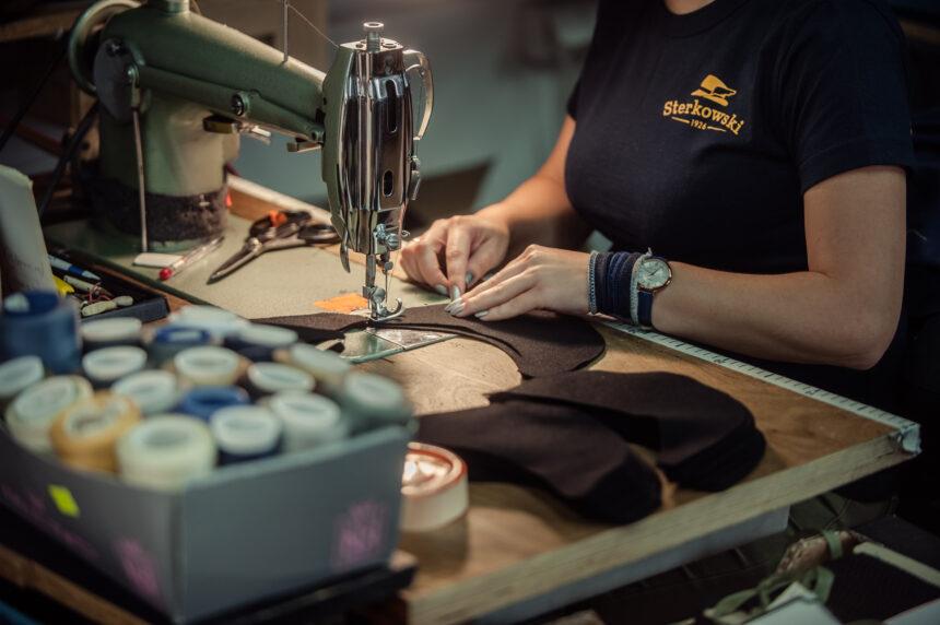Moda tworzona metodami rzemieślniczymi Moda tworzona metodami rzemieślniczymi
