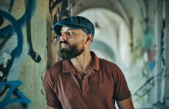 Denim: Historia, Właściwości i… Czapki Denimowe Denim: Historia, Właściwości i… Czapki Denimowe